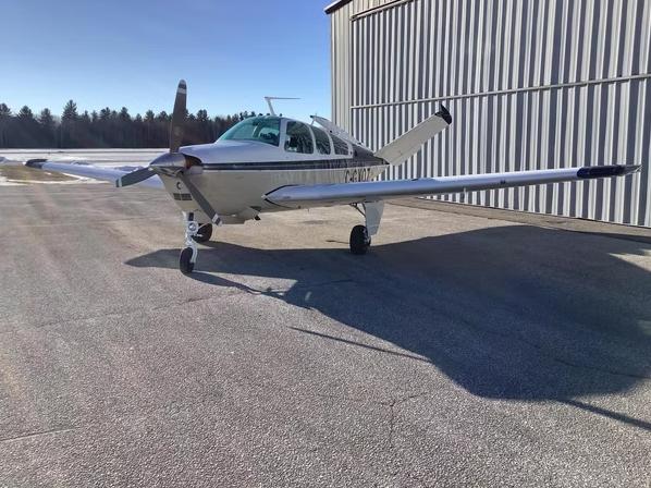 1977 Beech V35B Bonanza Photo 4