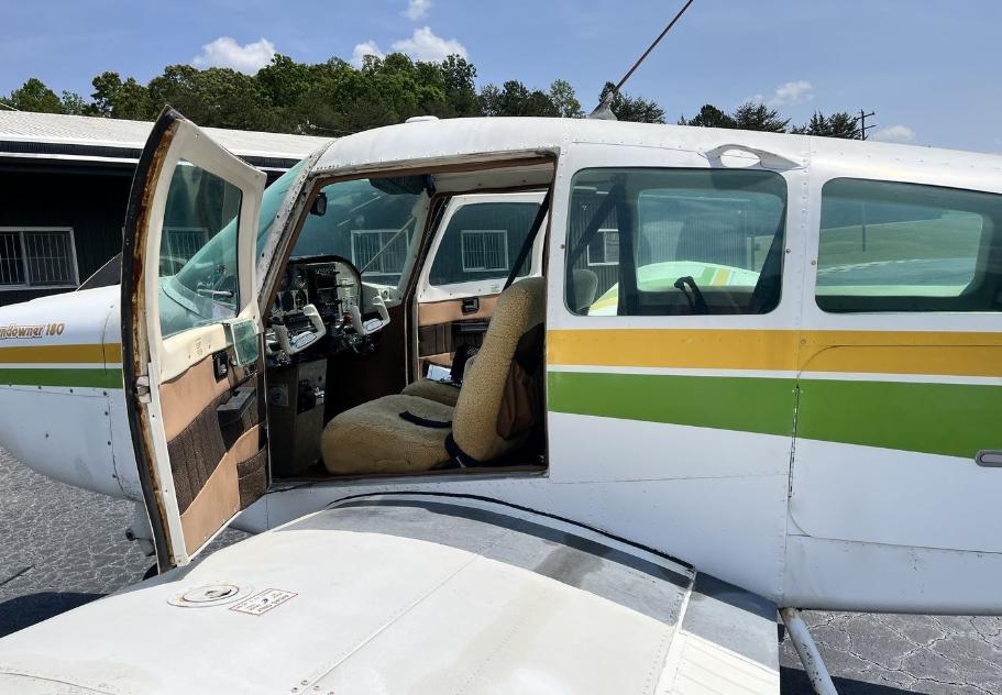 1977 BEECHCRAFT C23 SUNDOWNER 180 Photo 5