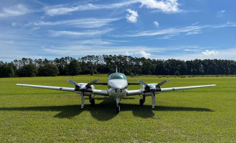 Beechcraft Baron Photo 4