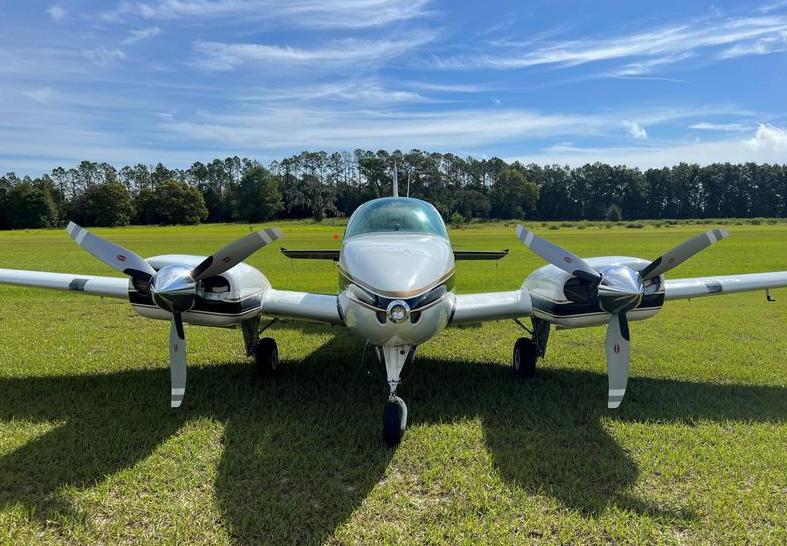 Beechcraft Baron Photo 6