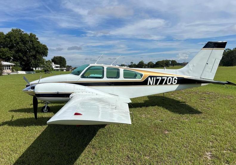 Beechcraft Baron Photo 7