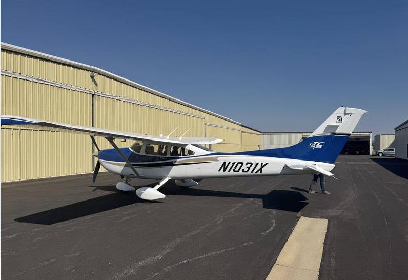2004 CESSNA 182 TURBO T  Photo 3