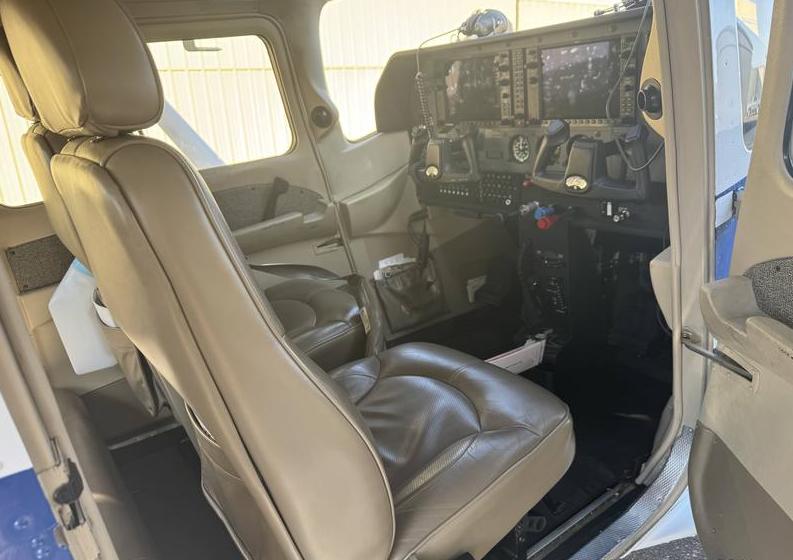 2004 CESSNA 182 TURBO T  Photo 6