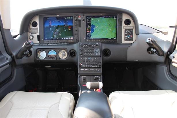 2008 CIRRUS SR22-G3 TURBO Photo 3