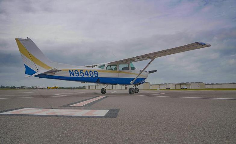 1982 Cessna 172RG Photo 6