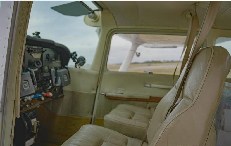 1982 Cessna 172RG Photo 3