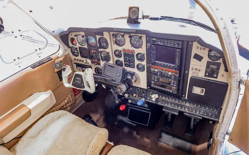 1984 Beech F33A Bonanza Turbo Photo 5