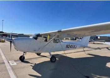 2000 Cessna 172S Millennium Edition for sale - AircraftDealer.com