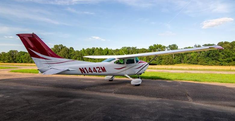 1975 Cessna 182P Photo 7