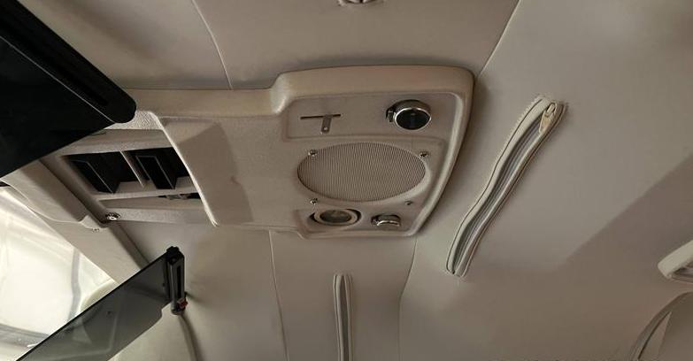 1975 Cessna T210L Photo 6