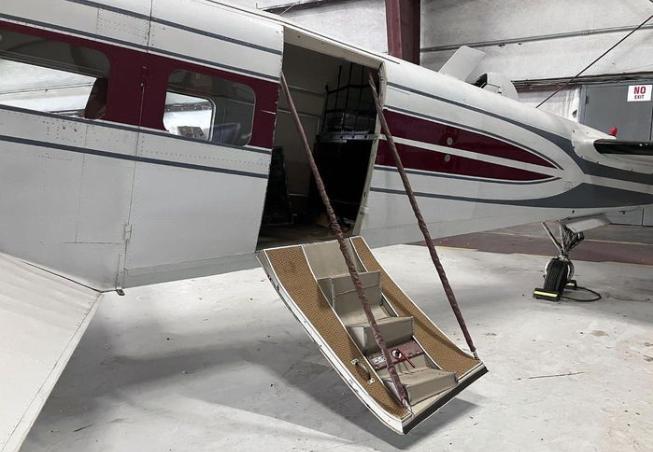 1963 BEECHCRAFT H18 Photo 6