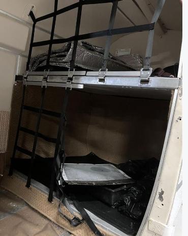 1963 BEECHCRAFT H18 Photo 5