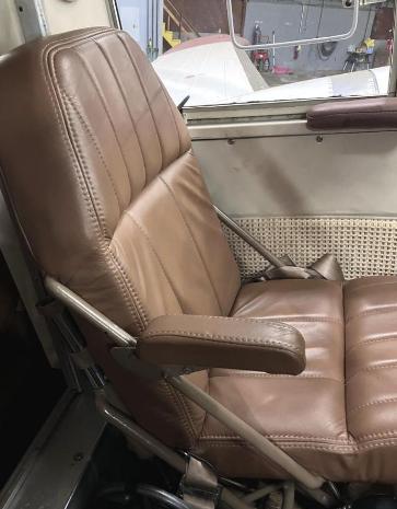 1963 BEECHCRAFT H18 Photo 2