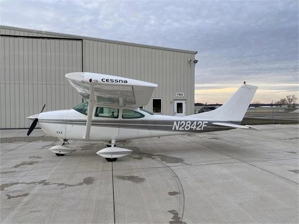 1966 CESSNA 182 SKYLANE Photo 2