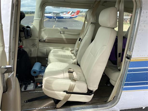1985 CESSNA TURBO 210R Photo 3