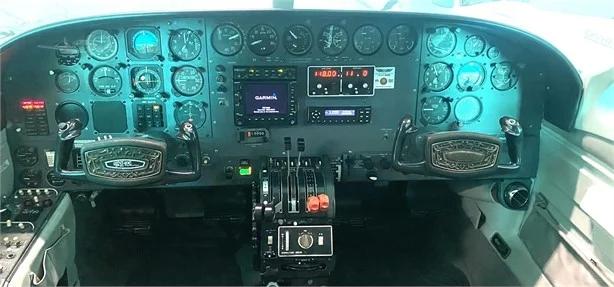 1976 CESSNA 402B Photo 5