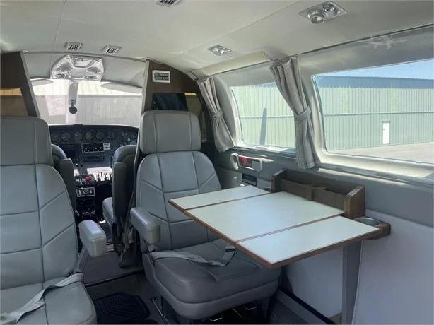 1976 CESSNA 402B Photo 4