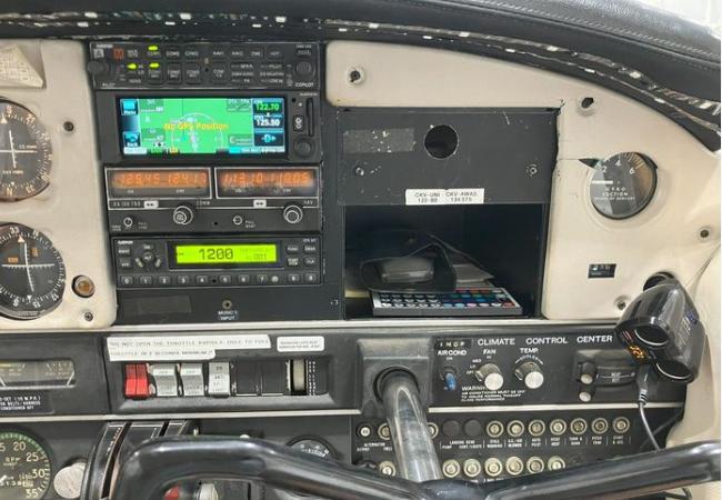 1974 PIPER CHEROKEE 140 Photo 6