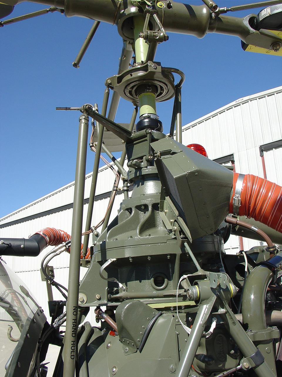 Hiller UH-12B Photo 6