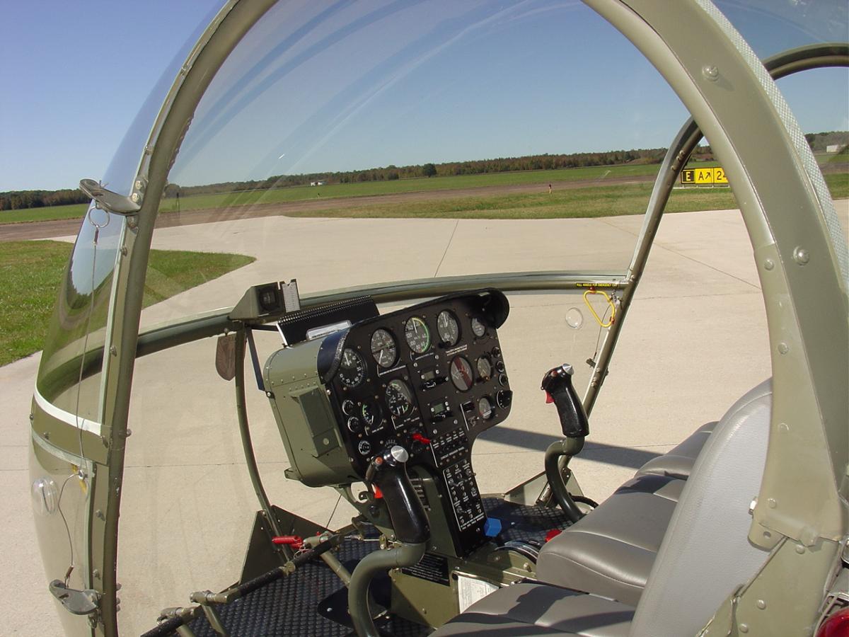Hiller UH-12B Photo 4