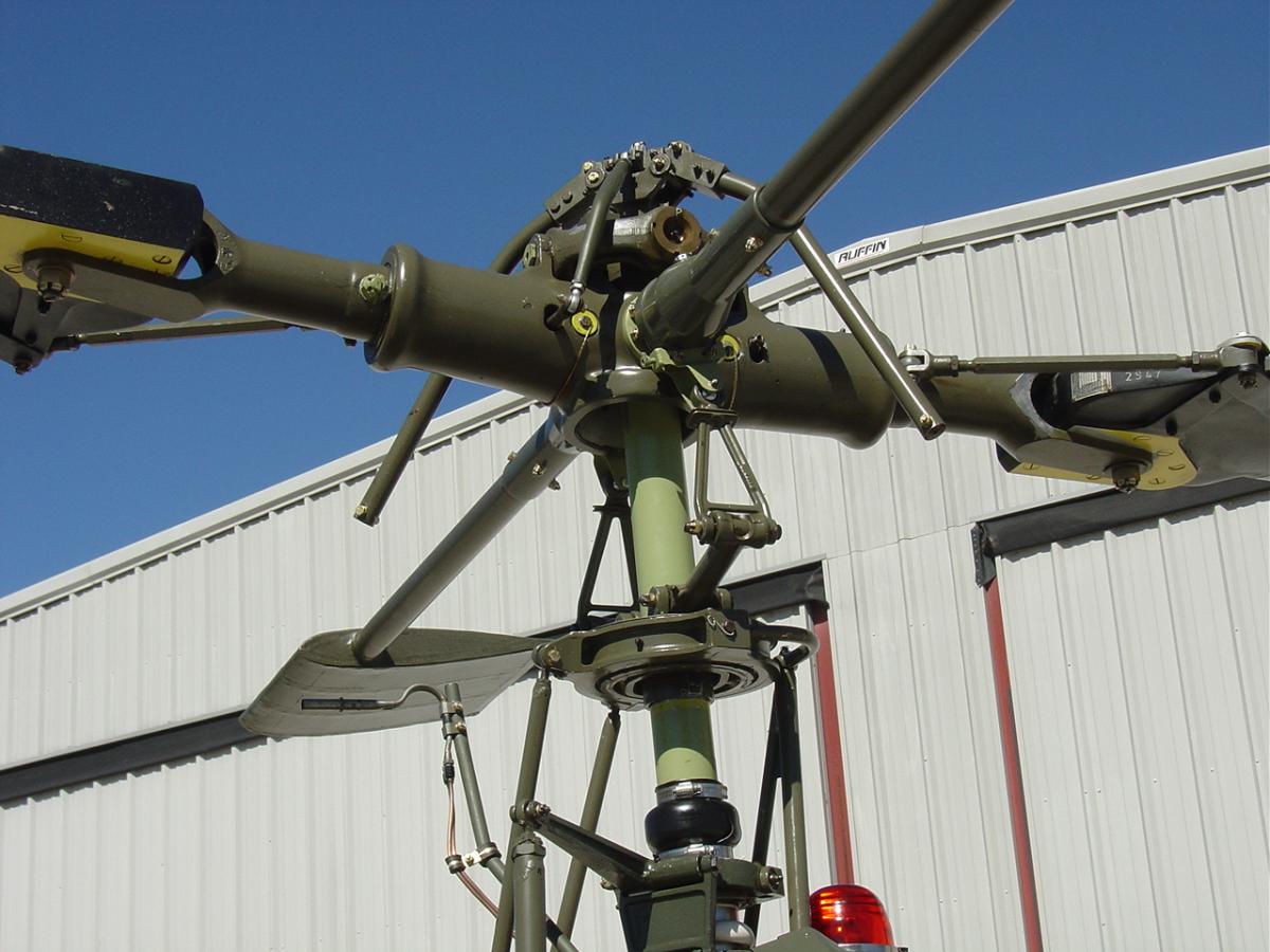 Hiller UH-12B Photo 5