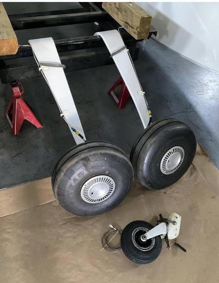 1977 Cessna A185F Amphibian Photo 7