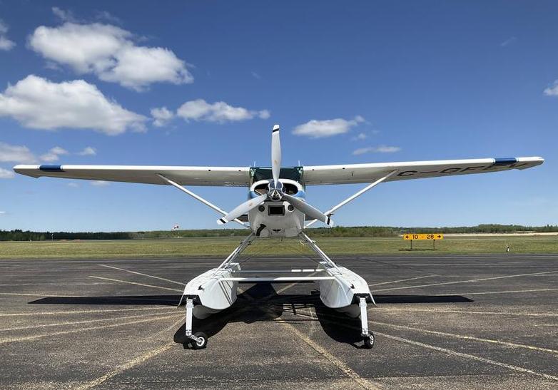 1977 Cessna A185F Amphibian Photo 4