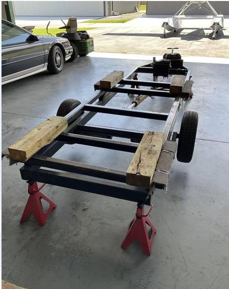 1977 Cessna A185F Amphibian Photo 2