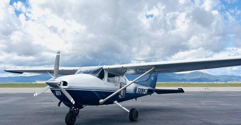1981 CESSNA 182R Photo 2