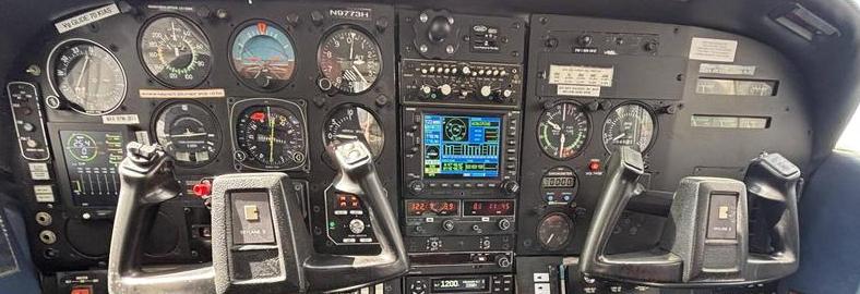 1981 CESSNA 182R Photo 3