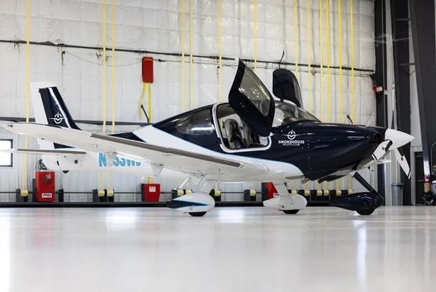 2004 CIRRUS SR22-G2 Photo 3