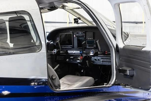 1979 PIPER CHEROKEE 6/300 Photo 4