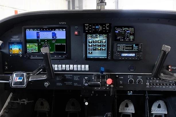 1979 PIPER CHEROKEE 6/300 Photo 5