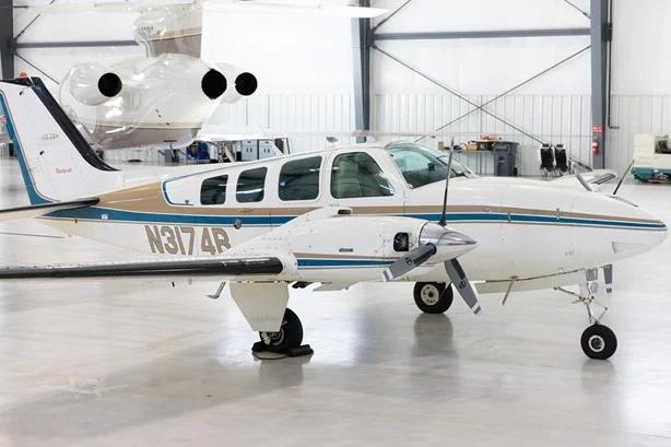 1994 BEECHCRAFT 58 BARON Photo 3