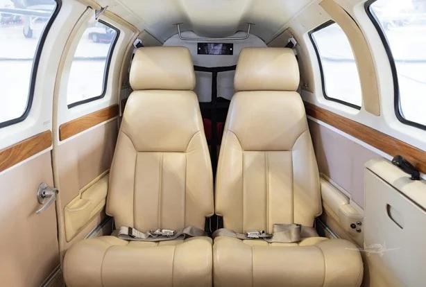 1994 BEECHCRAFT 58 BARON Photo 6