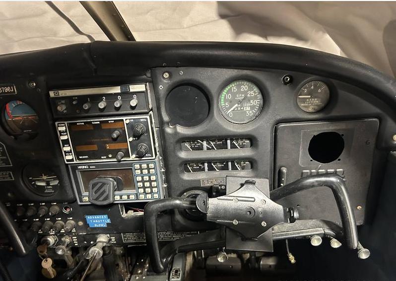 Piper Cherokee  Photo 6