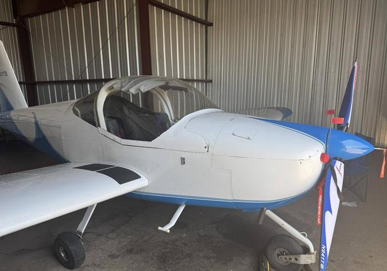 2018 VANS RV-12 E-LSA Photo 3