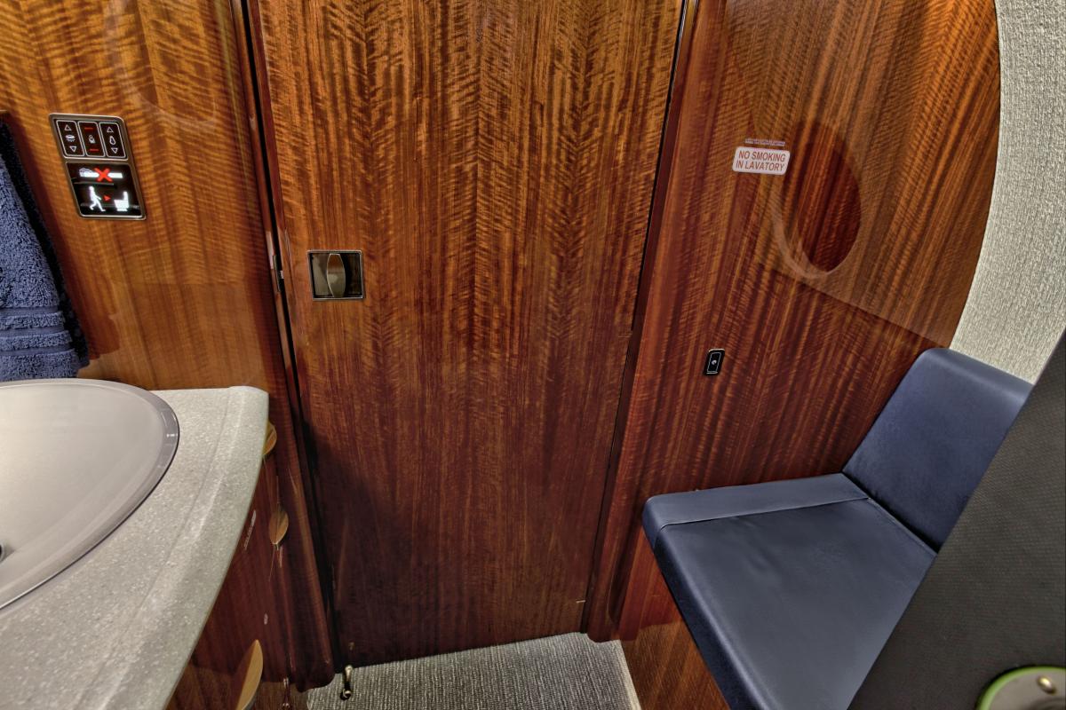 2013 Gulfstream G280 Photo 2