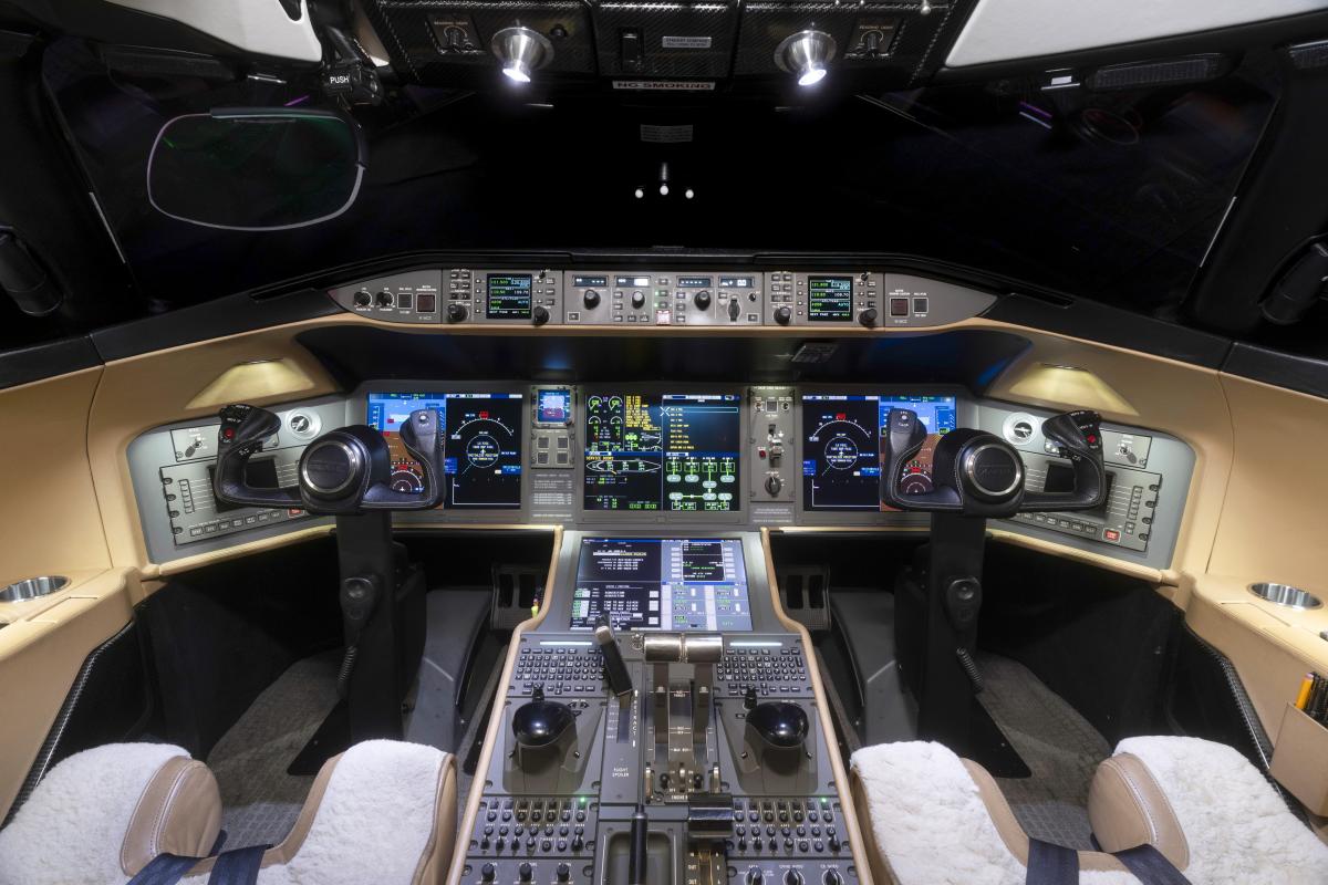 2016 Global 6000 Photo 4