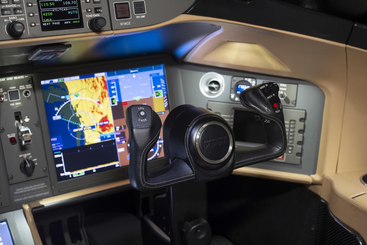 2016 Global 6000 Photo 5