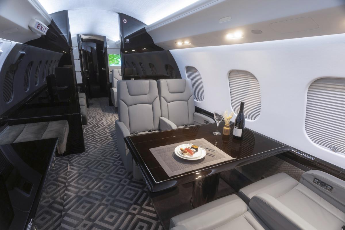 2016 Global 6000 Photo 3
