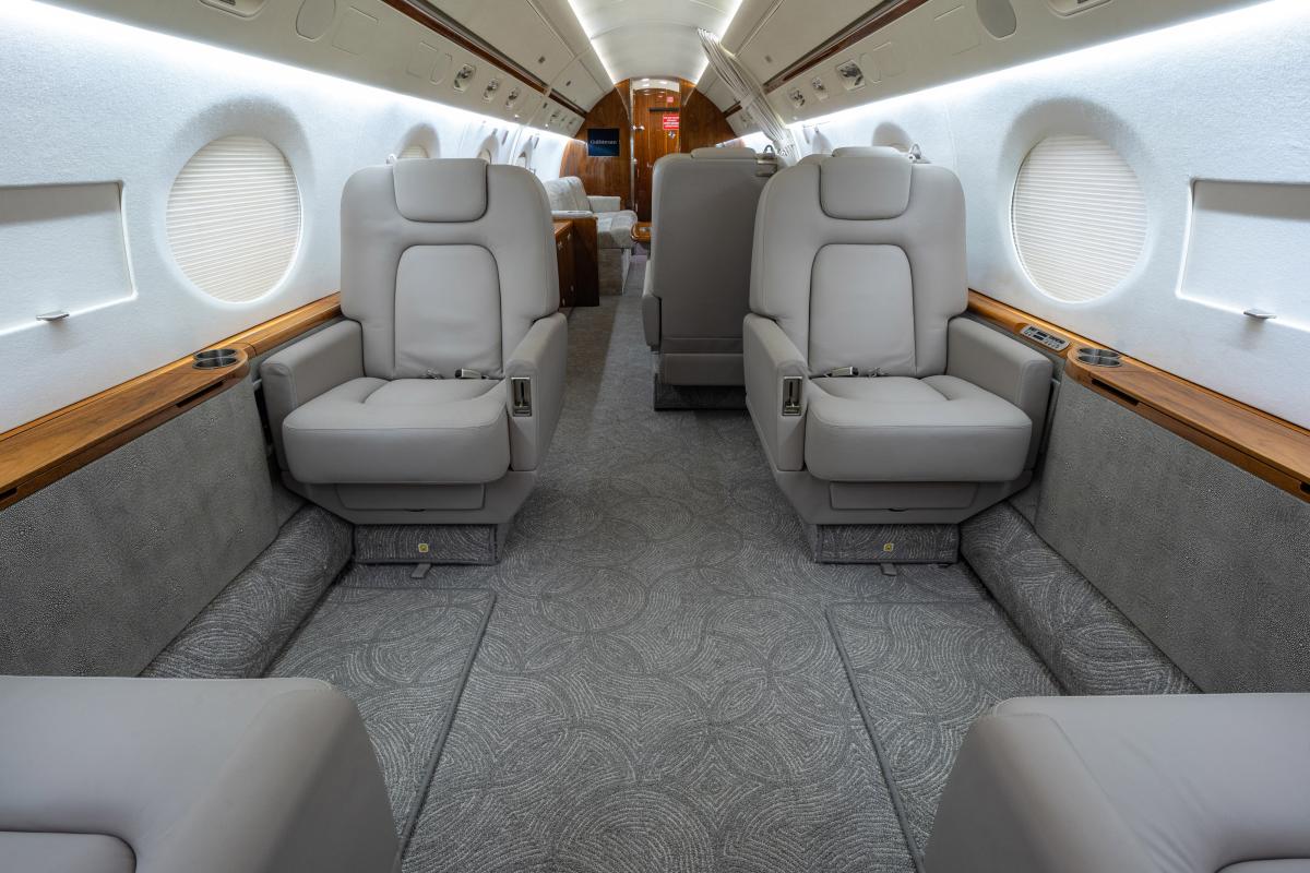 2009 Gulfstream G550 Photo 5