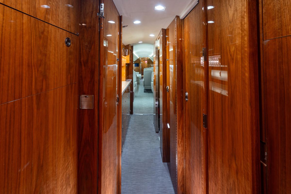 2009 Gulfstream G550 Photo 4