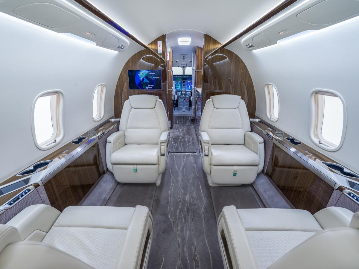 2016 Challenger 350 s/n 20632 Photo 4