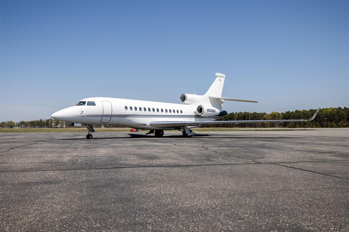 2012 Falcon 7X Photo 2