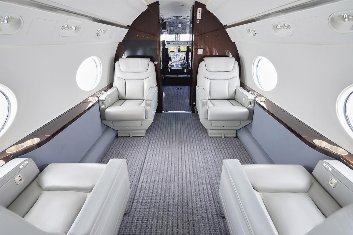 2011 Gulfstream G450 Photo 5