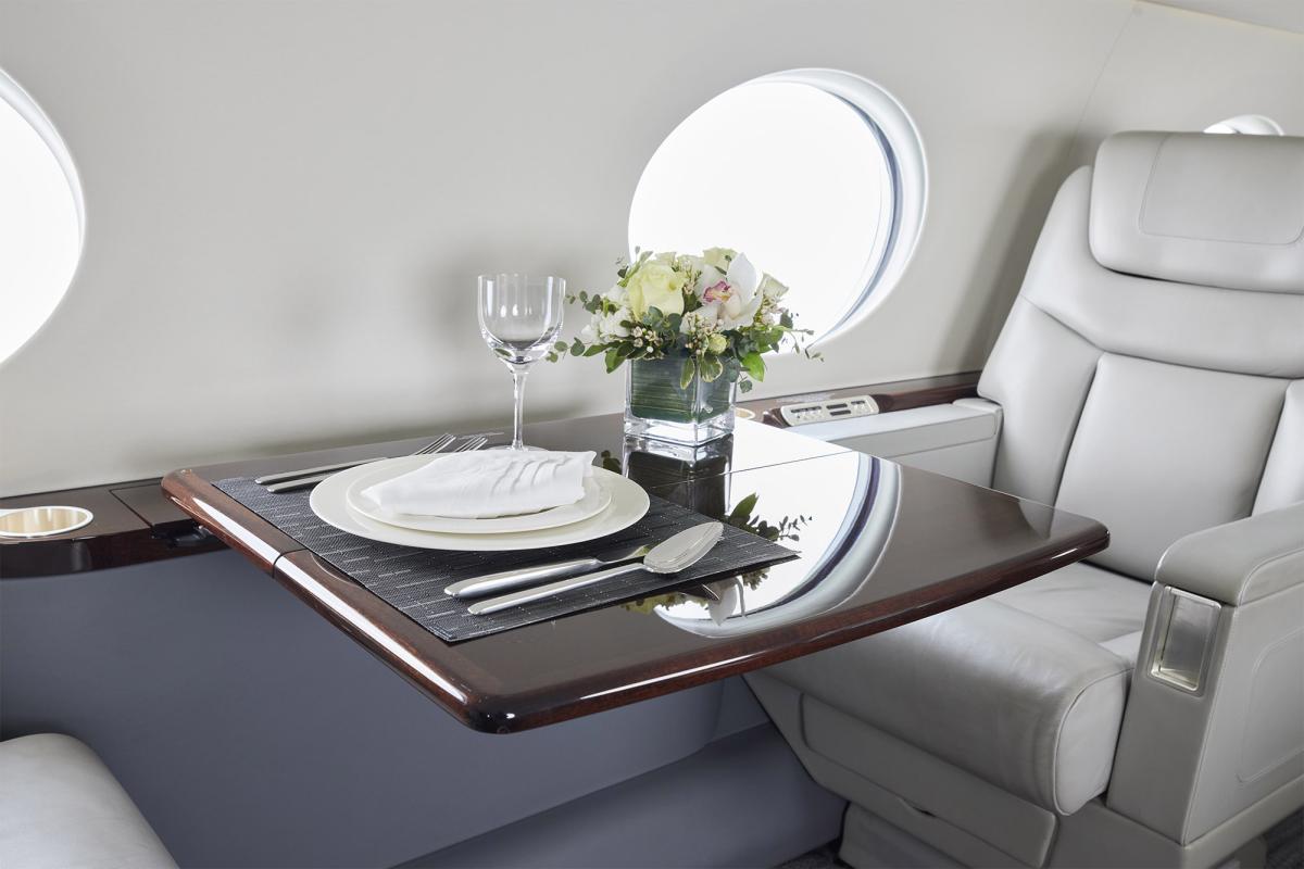 2011 Gulfstream G450 Photo 6