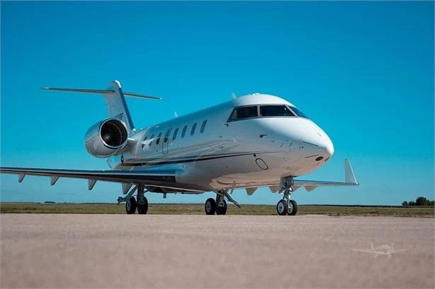 2017 BOMBARDIER CHALLENGER 650 Photo 5