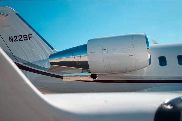 2017 BOMBARDIER CHALLENGER 650 Photo 3