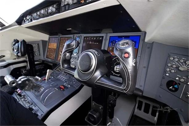 2017 BOMBARDIER CHALLENGER 650 Photo 5
